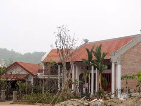 Gần 60 căn biệt thự xây trái phép tại Điền Viên thôn đã hoàn thành cơ bản và đưa vào hoạt động.