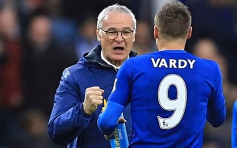 HLV Ranieri đang cùng các học trò làm nên lịch sử của Premier League.