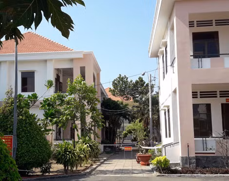 Bệnh viện Dã chiến 2, bên trong Trung đoàn Bộ binh 10.
