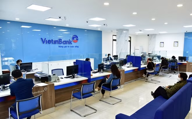 VietinBank đồng hành, hỗ trợ nền kinh tế, xã hội vượt qua khó khăn, tiếp tục phát triển.