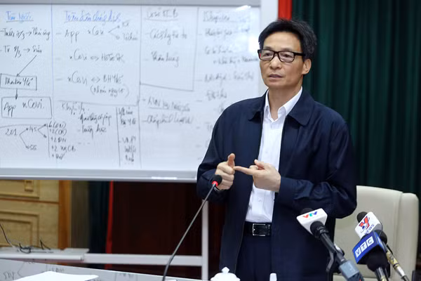 Phó Thủ tướng Vũ Đức Đam: Việt Nam đã chính thức bước vào giai đoạn 2 của cuộc chiến phòng, chống dịch COVID-19 khi ca bệnh thứ 17 xuất hiện.