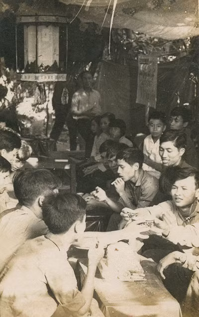 Cụm H67 liên hoan mừng xuân tại căn cứ vùng ven, Tết Quý Sửu 1973.