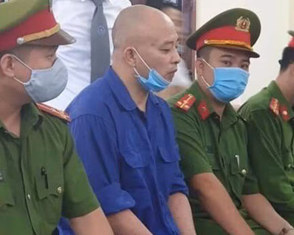 Bị cáo Đường tại phiên xử. Bị cáo Đường tại phiên xử.