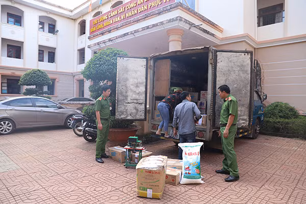 Phòng Cảnh sát kinh tế Công an tỉnh Đắk Nông đấu tranh, triệt phá 1 đường dây sản xuất, buôn bán hàng giả, hàng kém chất lượng.