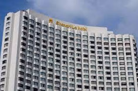 Chuỗi khách sạn và resort Shangri-la do người gốc Hoa làm chủ đã có cơ sở ở nhiều nơi.
