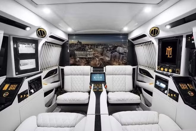 Sky Captain có thể nói là một trong những bản độ ấn tượng nhất của Escalade trên toàn cầu.