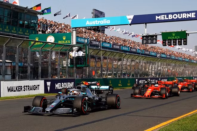 Giải F1 Australian Grand Prix đã bị hoãn do ảnh hưởng của dịch COVID-19.
