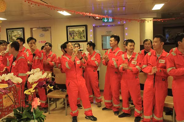 Việc đối diện vượt qua gian nan thách thức đã thành một yếu tố làm nên văn hóa người lao động Dầu khí.
