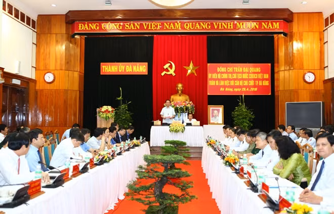 Chủ tịch nước Trần Đại Quang làm việc với lãnh đạo chủ chốt TP Đà Nẵng.