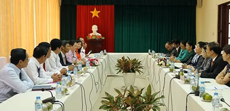 Lãnh đạo tỉnh Sóc Trăng làm việc với đoàn công tác Bộ Văn hóa – Nghệ thuật Vương quốc Campuchia.