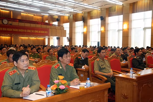 Các đại biểu dự hội nghị.