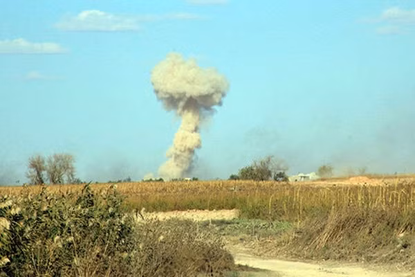 Không quân Nga đánh phá mục tiêu IS hỗ trợ quân đội Syria chiếm lại căn cứ không quân Kweyris.