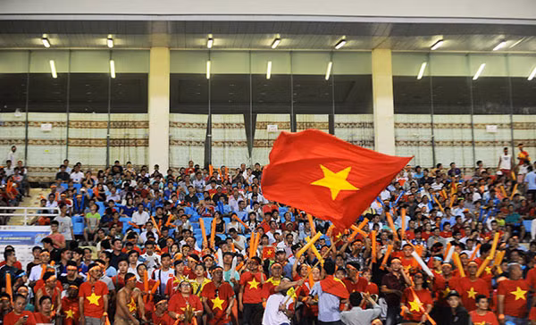 Đội tuyển Việt Nam không thiếu những CĐV nhiệt thành. Ảnh: VNE.