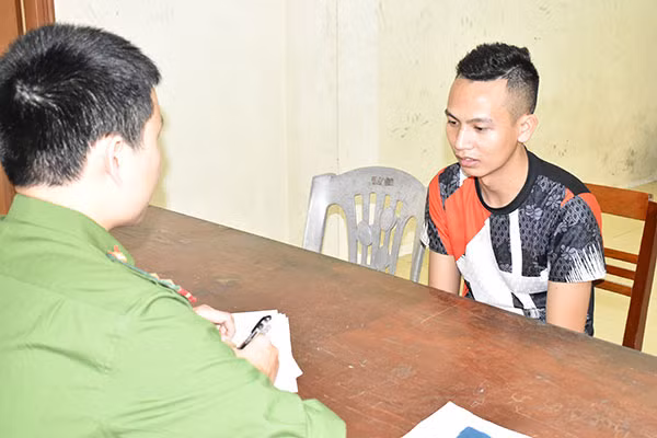 Đối tượng Nguyễn Thế Anh tại cơ quan Công an.