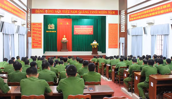 Quang cảnh buổi tập huấn.