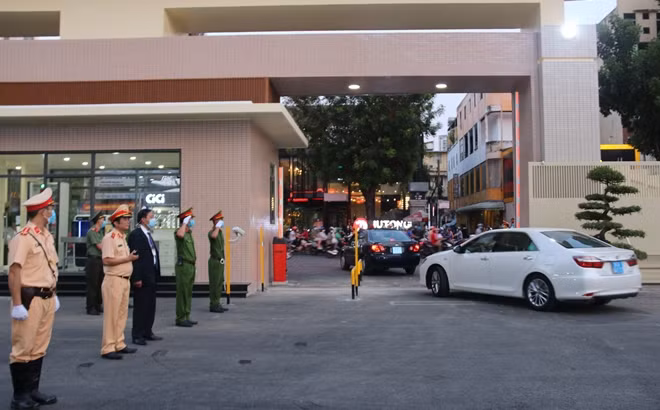 Lực lượng CSGT làm nhiệm vụ tại hội nghị.