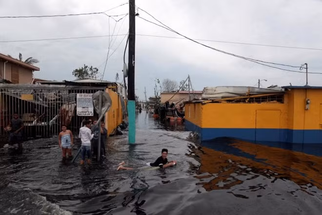 Tổng thống Mỹ Donald Trump thông báo rằng ông sẽ tới Puerto Rico vào ngày 5-10 tới đây để thị sát tình hình thiệt hại cũng như tiến trình khắc phục hậu quả sau bão tại đây