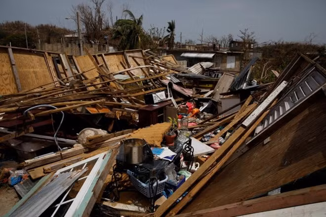 Hàng ngàn căn nhà tại Puerto Rico đã bị đánh sập hoàn toàn do không thể chống trả lại sức gió và lượng mưa của cơn bão