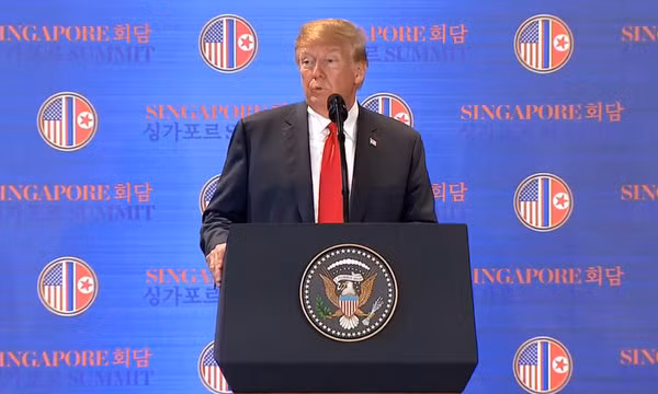 Tổng thống Mỹ Donald Trump tại cuộc họp báo. Ảnh Straits Times
