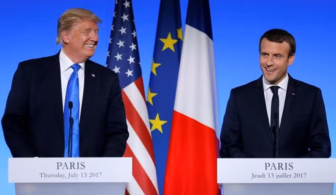 Hai Tổng thống tại một cuộc họp báo chung tại Điện Elysee. Ảnh Reuters