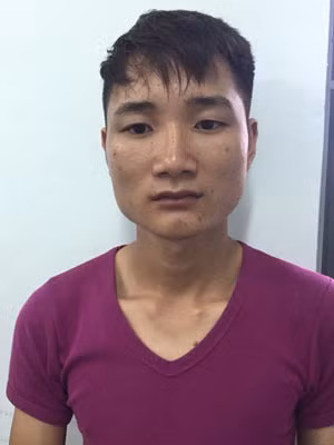 Đối tượng Lương Văn Tiến tại cơ quan công an.