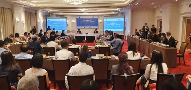 Các đại biểu tham gia hội thảo