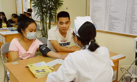 Nhiều vị trí trong ngành đường sắt đòi hỏi tiêu chuẩn về sức khỏe phải tốt khi tuyển lựa.