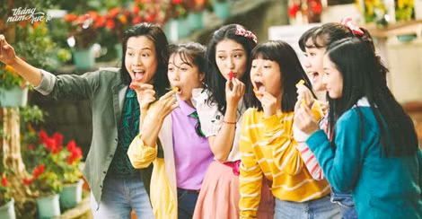 Những thành công như bộ phim “Tháng năm rực rỡ” chỉ là tín hiệu vui nhỏ lẻ trong bức tranh toàn cảnh về điện ảnh Việt Nam hiện nay.