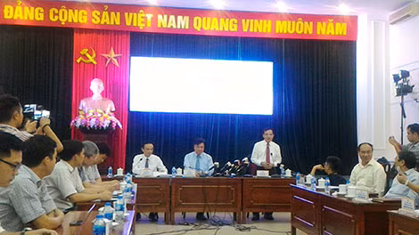 Các đại biểu dự buổi họp báo