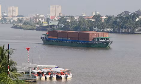 Tự xưng "trợ lý thủ tướng" nhận 100 ngàn USD "lo việc" ảnh 4