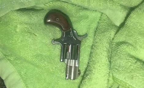 Khẩu súng bắn 2 người bị thương