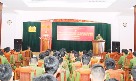 Khai giảng lớp huấn luyện chuyên sâu về kỹ thuật cứu nạn, cứu hộ ứng phó sự cố thiên tai, lụt bão tìm kiếm cứu nạn khu vực miền Trung năm 2018