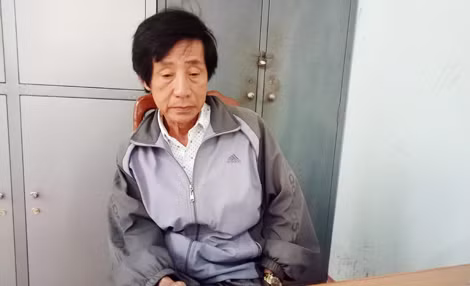 Ông Huỳnh Bê bị bắt vì hành vi nhận tiền “chạy” biên chế.