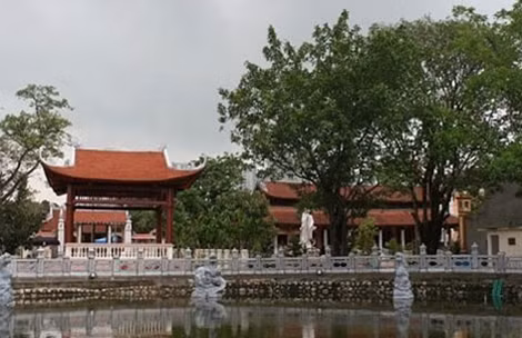 Quần thể di tích Đình - Chùa - Bia Bà tại phường La Khê.
