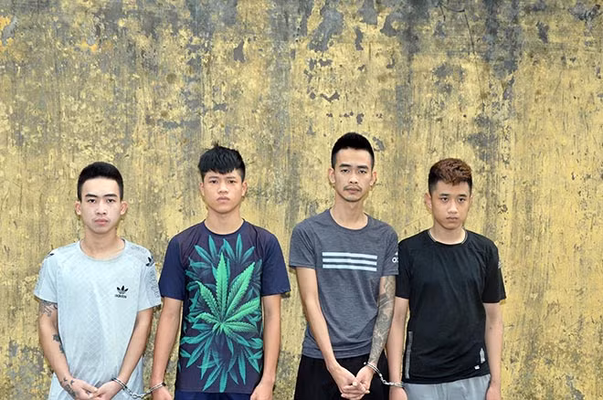Trần Đức Thanh, Nguyễn Huy Đức, Trần Việt Tiến, Nguyễn Đình tại cơ quan Công an