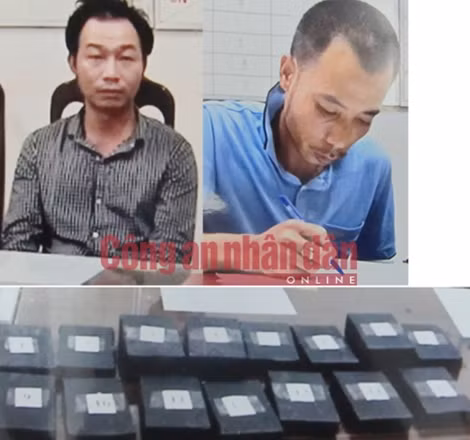 Hai đối tượng cùng tang vật tại cơ quan Công an.