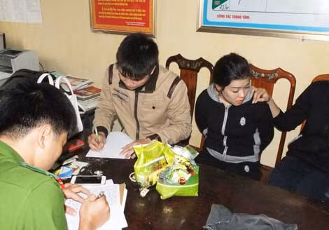 Vị tổng giám đốc và “bóng hồng” buôn ma túy khi bị bắt giữ.