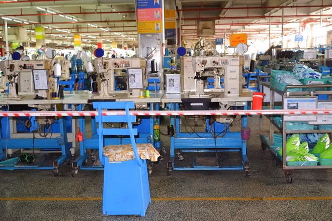 Công ty PouYuen Việt Nam có hàng ngàn công nhân làm việc.