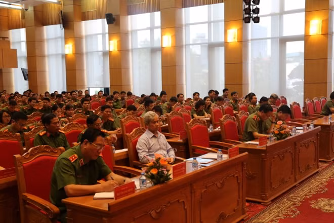 Các đại biểu tham dự Hội nghị tập huấn.