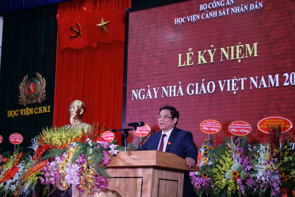 Đồng chí Phạm Minh Chính phát biểu tại buổi lễ. Đồng chí Phạm Minh Chính phát biểu tại buổi lễ.