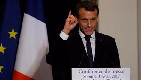 Tổng thống Pháp Emmanuel Macron họp báo về Hội nghị Thượng đỉnh Âu - Phi lần thứ 5 tại Abidjan, Bờ Biển Ngà, ngày 29-11.