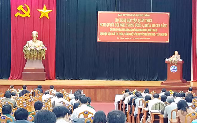 Quang cảnh hội nghị. Quang cảnh hội nghị.