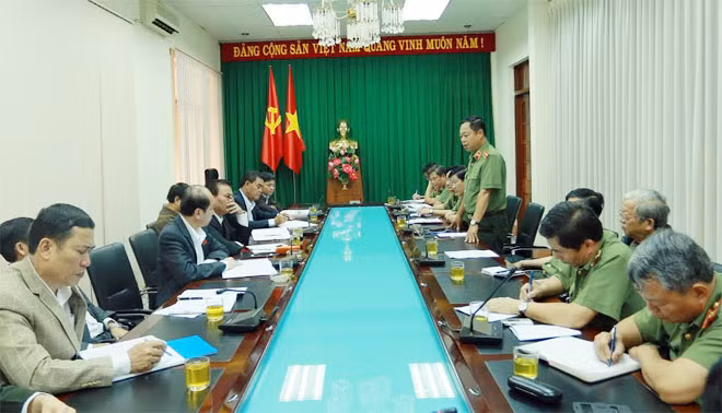 Quang cảnh buổi làm việc.