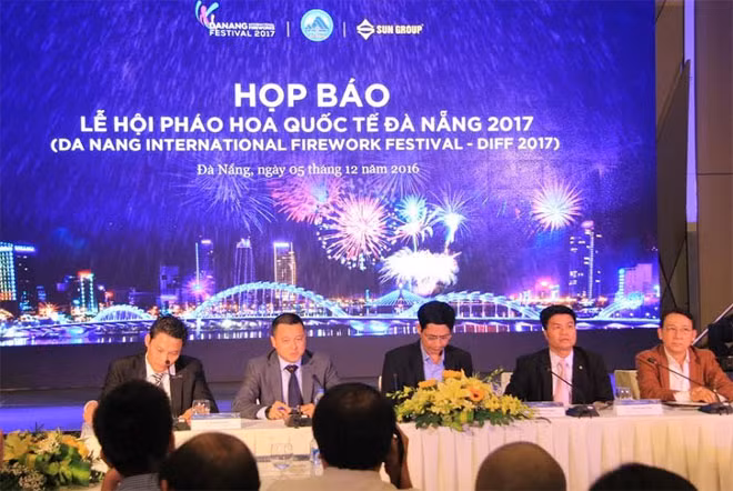 Buổi họp báo Lễ hội pháo hoa 2017 tại TP Đà Nẵng.