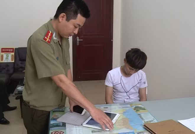 Bùi Đức Hải tại Cơ quan An ninh điều tra. (Ảnh: Duy Hưng)