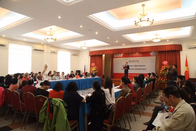Toàn cảnh Diễn đàn “Giáo dục Nga trong bối cảnh Âu – Á”.