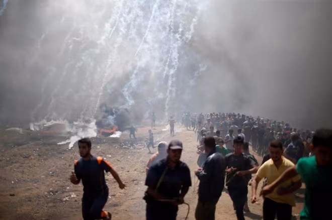 Gần 20 năm sau khi lập quốc, Israel chiếm đóng khu vực Đông Jerusalem trong cuộc chiến năm 1967, sau đó sáp nhập vùng đất này và tuyên bố toàn bộ thành phố Jerusalem là thủ đô không thể chia cắt của Israel. Việc Mỹ chuyển đại sứ quán đến đây là động thái quyết liệt nhất để minh chứng cho quyết định công nhận Jerusalem là thủ đô Israel của Mỹ.