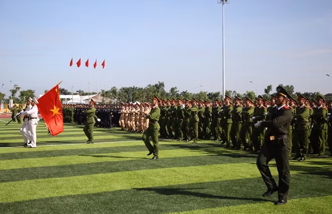 Cùng dự Lễ khai giảng còn có đại diện các đơn vị chức năng của Bộ Công an, các Học viện, trường CAND và Công an các đơn vị địa phương. Chủ tịch nước Trần Đại Quang, Thủ tướng Nguyễn Xuân Phúc và Bộ trưởng Bộ Giáo dục và Đào tạo Phùng Xuân Nhạ đã gửi lẵng hoa chúc mừng.