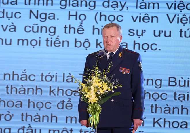 Thiếu tướng Aleksandr Grishko, Giám đốc Học viện Luật và Quản lý, Cơ quan Thi hành án Liên bang Nga.