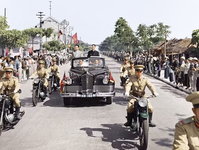 Hình ảnh đồng chí Kim Nhật Thành được chào đón ở thủ đô Hà Nội năm 1958. Ảnh tư liệu